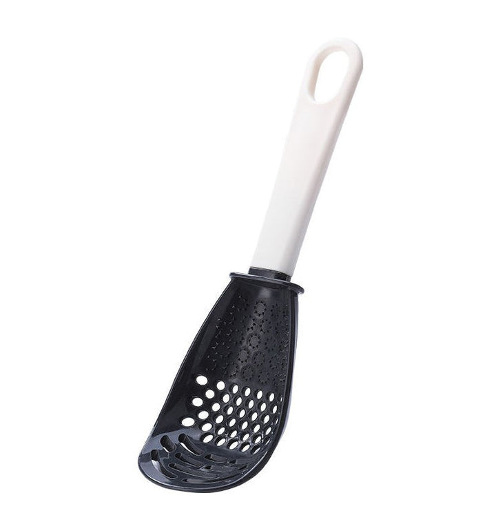 Halvcirkelformet multipurpose ske til køkkenet, rød og grå farve, velegnet til rivning og mosede ingredienser.