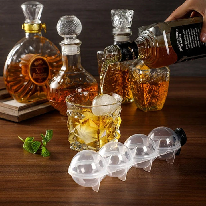 Rund silikoneisform, der laver store, 5,5 cm holdbare isbolde til cocktails og drikkeafkøling.