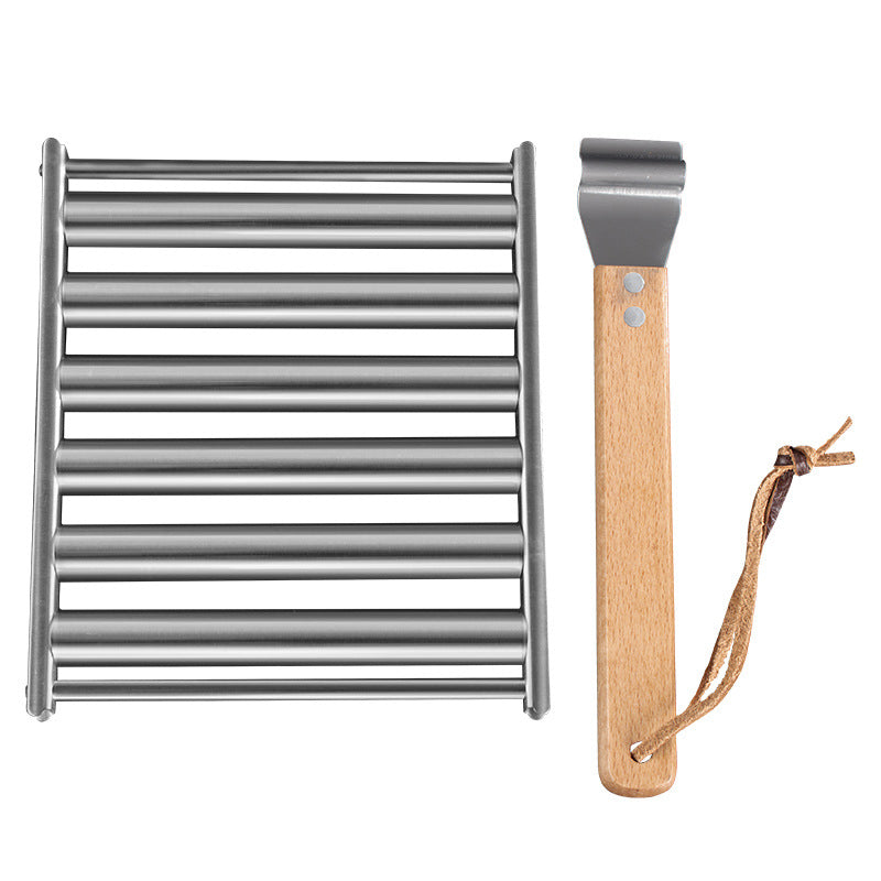 Roterende pølseholder i rustfrit stål til grill, med plads til fem pølser, håndtag, holdbart og kompakt design, tilgængelig online
