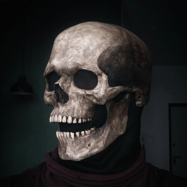 Realistisk unisex hjelm til Halloween, detaljeret design, lavet af kvalitetsmaterialer