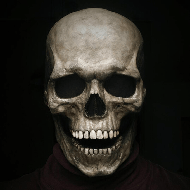Realistisk unisex hjelm til Halloween, detaljeret design, lavet af kvalitetsmaterialer