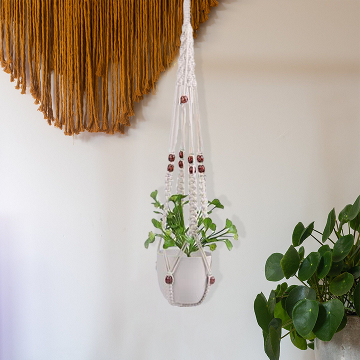 Hængende nettaske til blomsterpotter, moderne boho-stil, beige bomuldssnor, til indendørs og udendørs brug, detaljer.