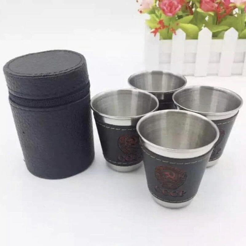 Rustfrit stål krus sæt, sølvbelagt overflade, elegant design, perfekt til fester eller picnics.