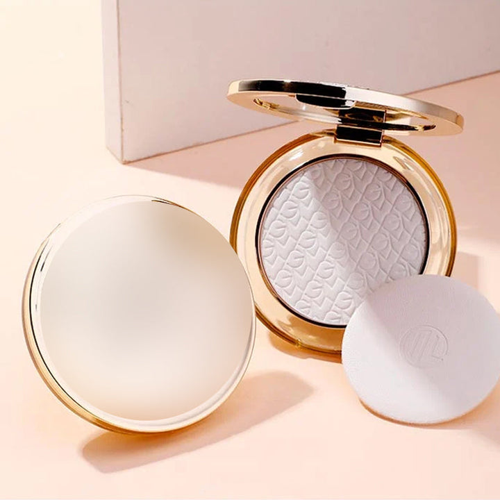 Fløjlsblødt matt ansigtspudder, let og fejfrit makeup-finish, pudderpuff og spejl inkluderet.