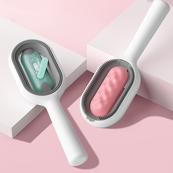 Blå/lyserød kæledyrshårfjerner med ergonomisk design og vandtank til massage og rengøring.