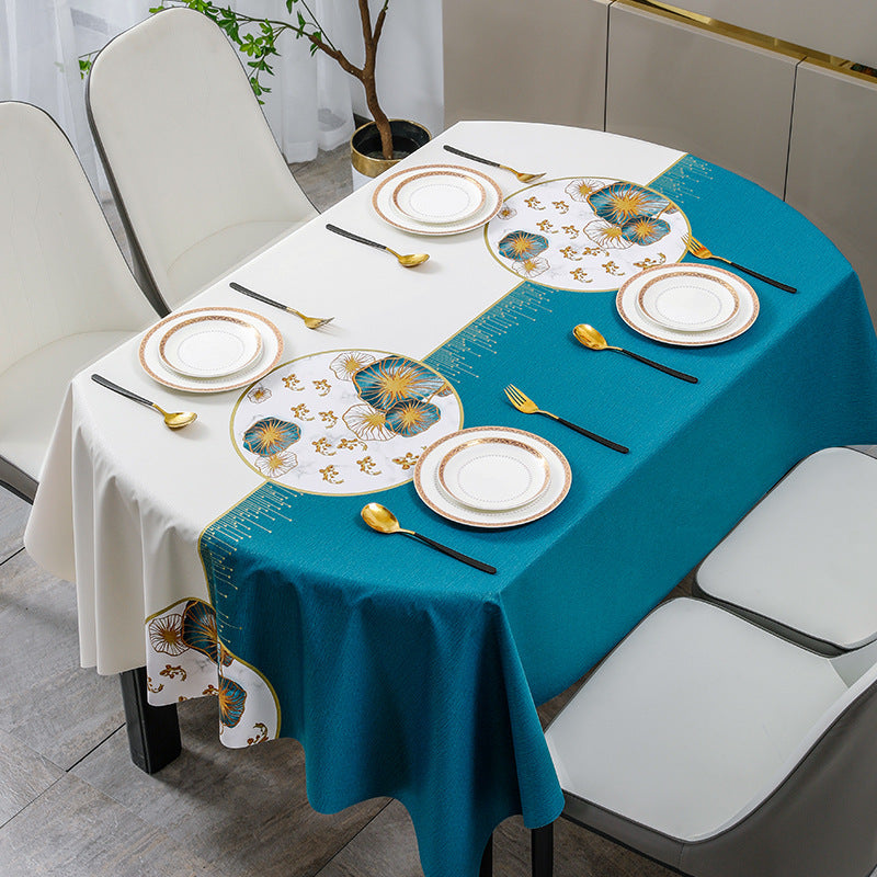 Soikea ylellinen pvc pöytäliina, elegantti muotoilu, saatavilla eri väreissä, suojaa pöytää tahroilta ja roiskeilta.