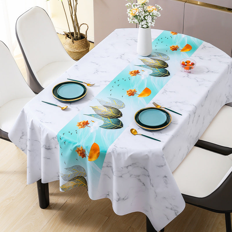 Soikea ylellinen pvc pöytäliina, elegantti muotoilu, saatavilla eri väreissä, suojaa pöytää tahroilta ja roiskeilta.