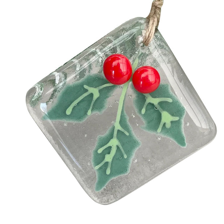 Elegant flettet glas juletræspynt i flerfarvet, reflekterende lys, en sofistikeret tilføjelse til festlig dekoration.