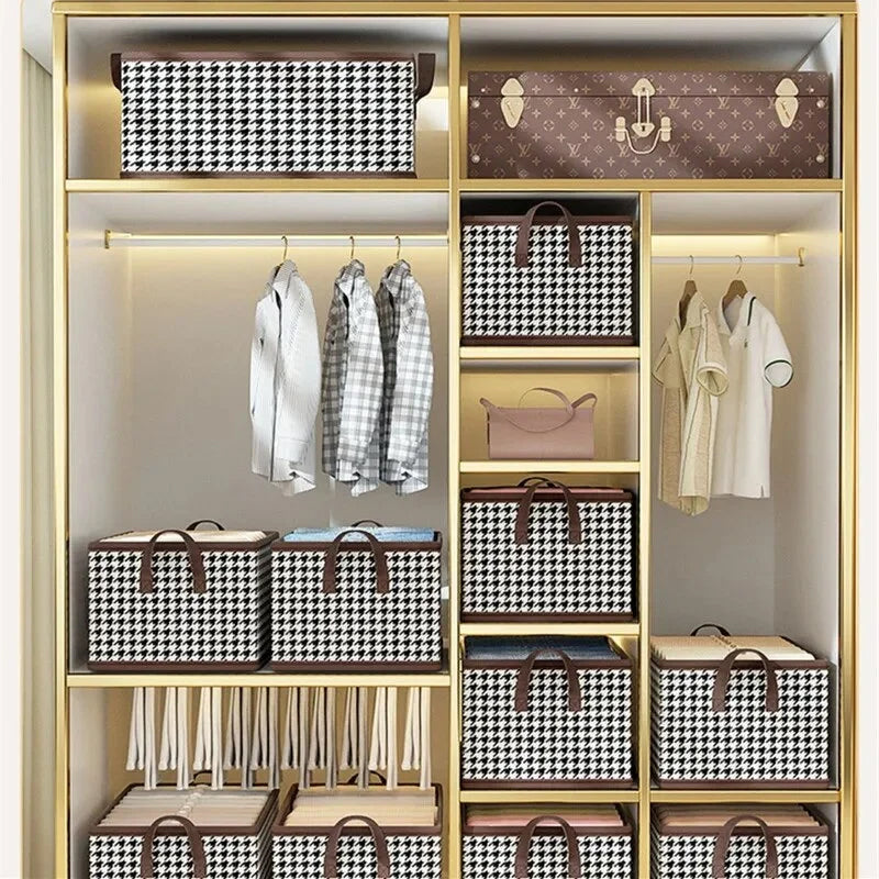 Sammenklappelig opbevaringsboks til garderobe, robust, 40x28x20 cm, grå, dobbelt håndtag, pladsbesparende.