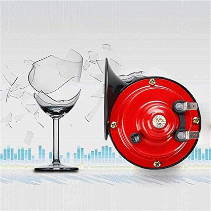 "Tehokas junatorvi autoille, kompakti musta design, 300DB äänenvoimakkuus, yhteensopiva ajoneuvojen kanssa."