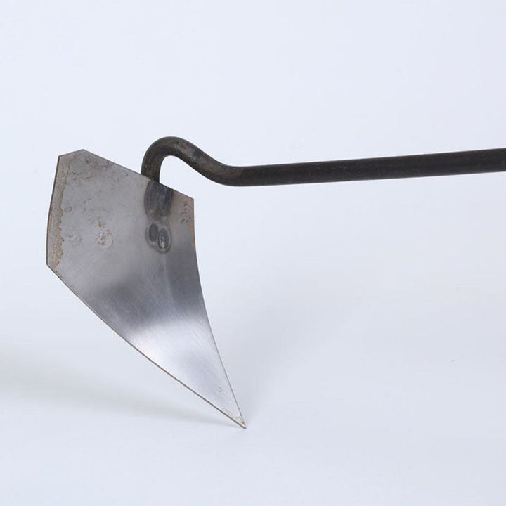 "Terävä mangaaniteräksinen kärkikirvespää puutarhatöihin, ergonominen muotoilu, kestävä maatyökalu."