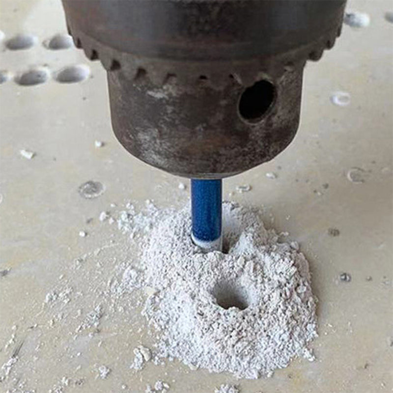 Diamantbor til tørre fliser, multifunktionelt håndværktøj, der viser en skarp diamantspids og et ergonomisk håndtag.