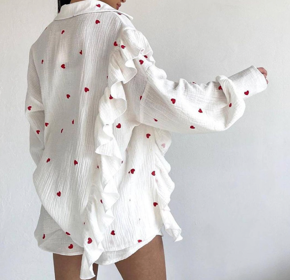 Stilfuldt dame T-shirt og shorts sæt, blødt og åndbart outfit, perfekt til sommerdage, moderne design.