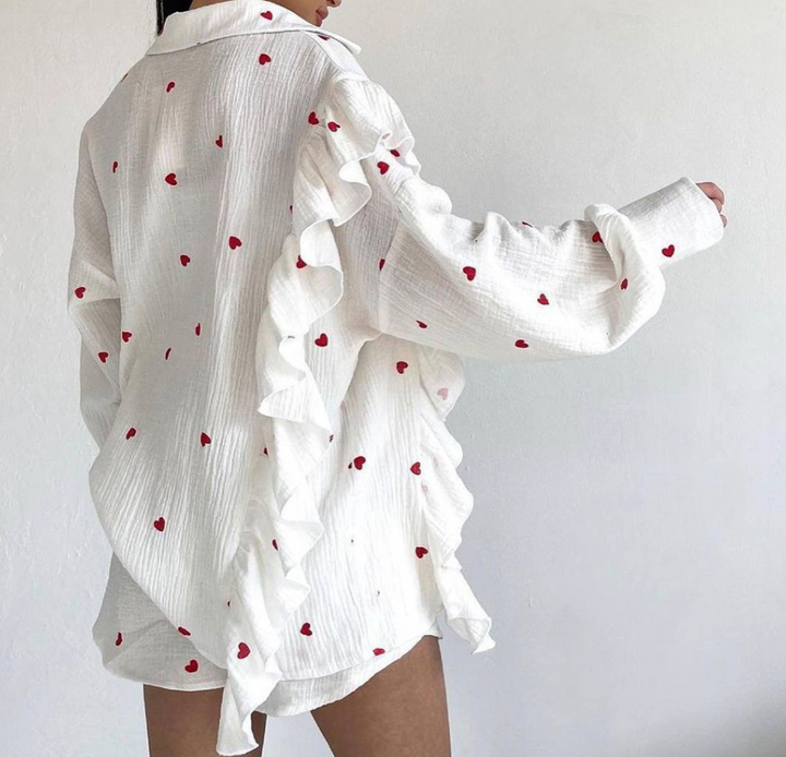 Stilfuldt dame T-shirt og shorts sæt, blødt og åndbart outfit, perfekt til sommerdage, moderne design.
