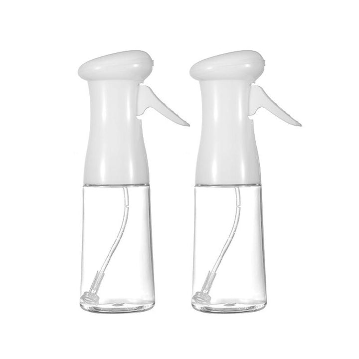 Stilfuld gennemsigtig spray olie flaske til køkkenet, ventilatorformet sprøjte, PET-plastik, 200 ml kapacitet, sort-hvid.