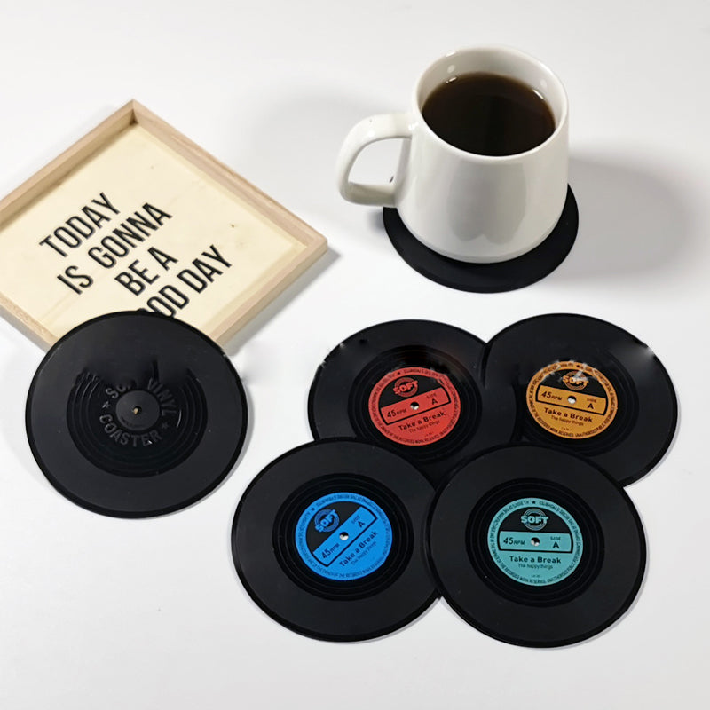 Stilfulde vinylplade glasunderlag, der bringer vintage-stil, 10,5 cm diameter, ABS og silikone, beskytter og dekorerer.