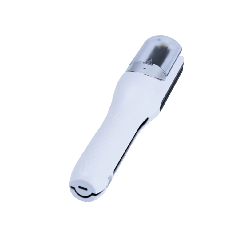 USB-opladelig dame hårtrimmer til spaltede spidser, sølvfarvet, kompakt design, let og bærbar.
