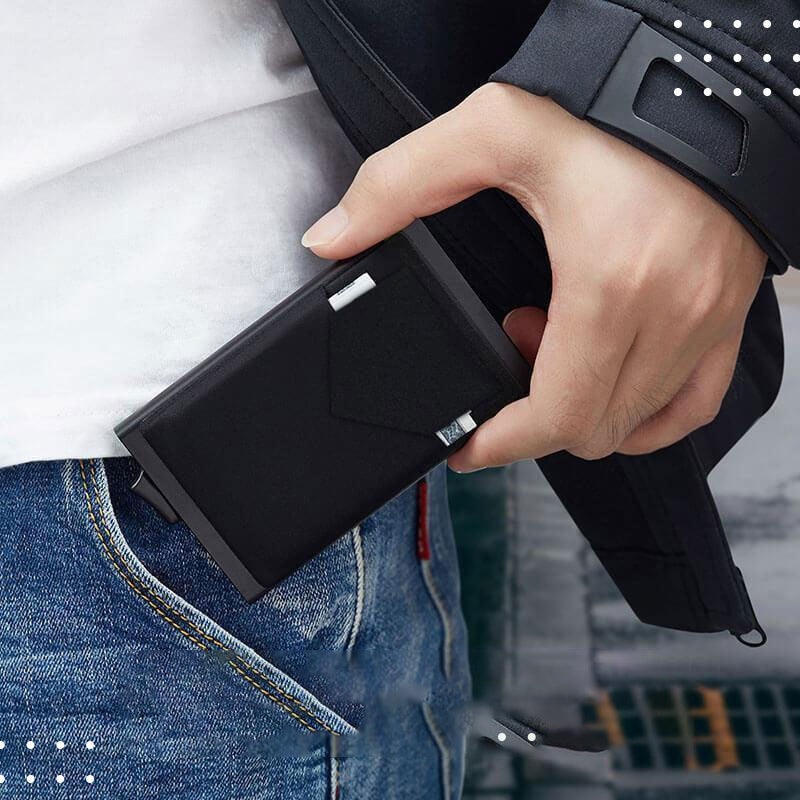 Unisex RFID aluminium kortpung i flere farver, minimalistisk design, nem at bære i lommen, stilfuld og sikker