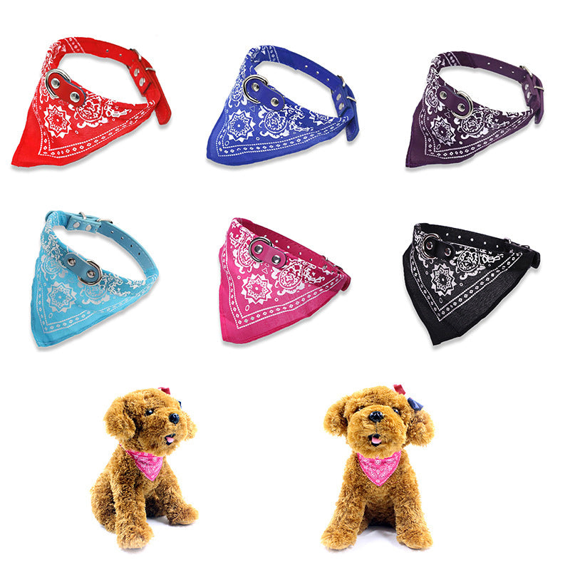 Unisex justerbar bandana-halskæde til kæledyr, flerfarvet, med elegant mønster og behageligt materiale.