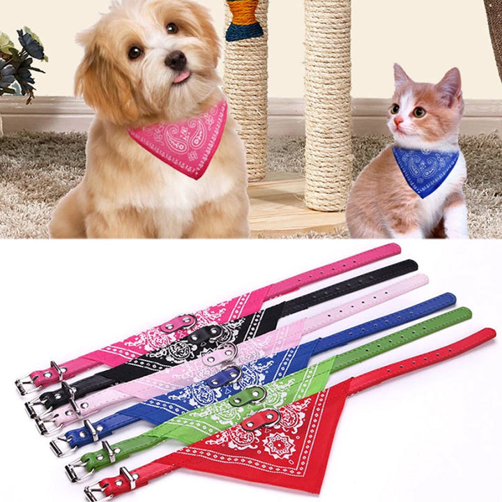 Unisex justerbar bandana-halskæde til kæledyr, flerfarvet, med elegant mønster og behageligt materiale.
