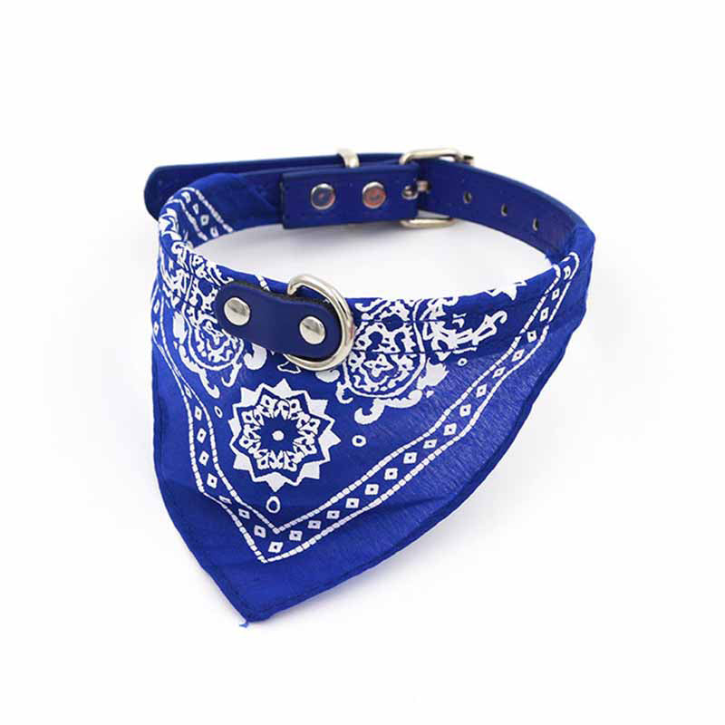 Unisex justerbar bandana-halskæde til kæledyr, flerfarvet, med elegant mønster og behageligt materiale.