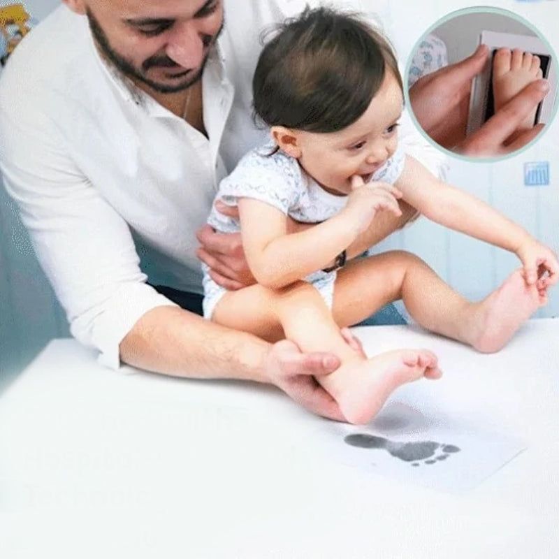 Sæt til babyhånd- og fodaftryk, giftfri, blækfri, lyserød, design i en sort pakke, gaveidé til nyfødte
