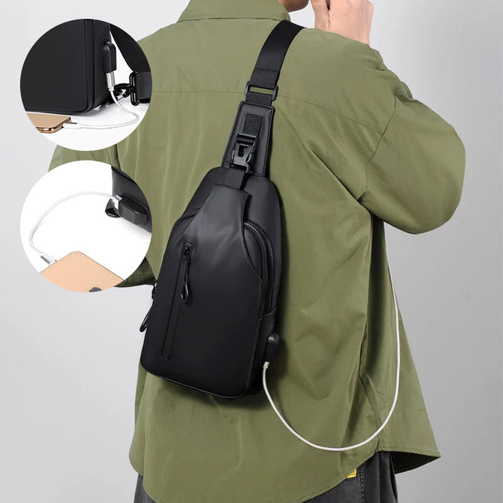 Vandtæt unisex brysttaske med USB-port, sort, blå, grå, justerbar rem, flere lommer, stilfuldt design.