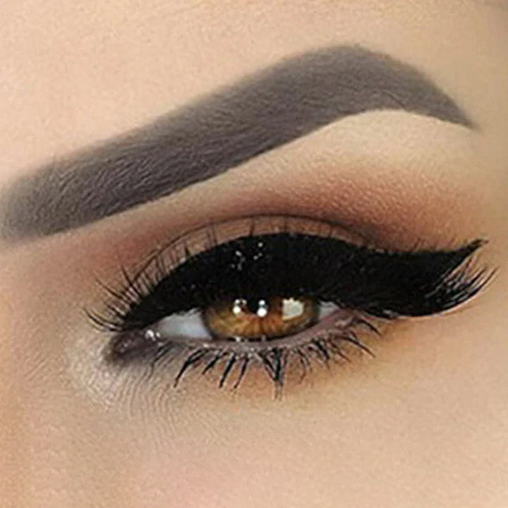 Vandtæt eyeliner- og vippeklistermærke, smukke farver, blødt look, genanvendeligt, fremhæver naturlig skønhed.