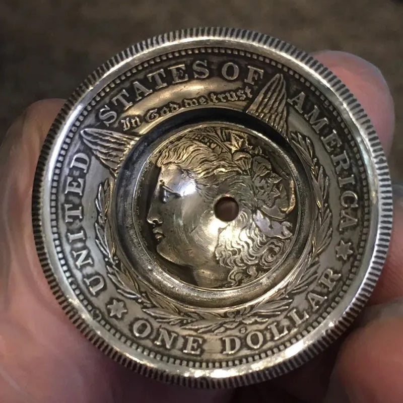Vintage hopeadollari urdekor, håndlavet af metal legering, detaljeret design tilføjer elegance til dit hjem.