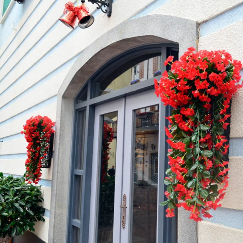 Violet hængende kunstig blomsterdekoration, fortryllende klynge, naturligt udseende, velegnet til hjemmet og begivenheder.