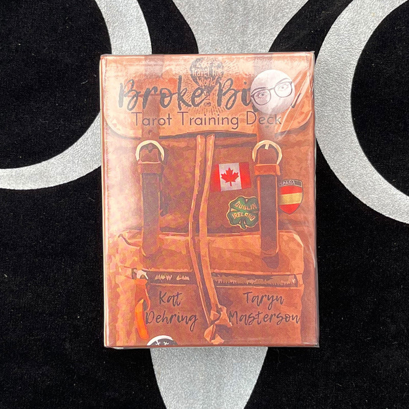 "Värikkäät Seikkailuaika-teemaiset 78 Tarot-korttia, mystinen lisävaruste itsetutkiskeluun ja ennustamiseen."