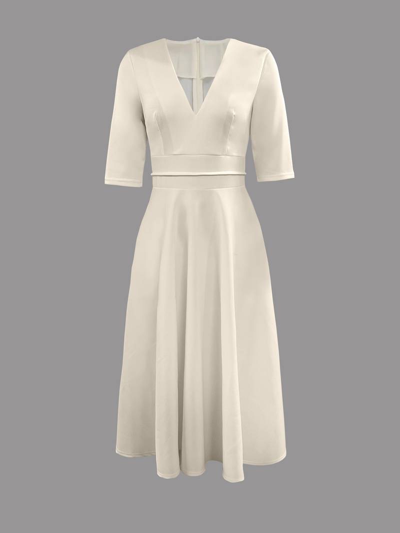 Farverig 60'er retro A-linjet dame swing-kjole, vintage-stil, perfekt til sommerfester eller afslappet aften.