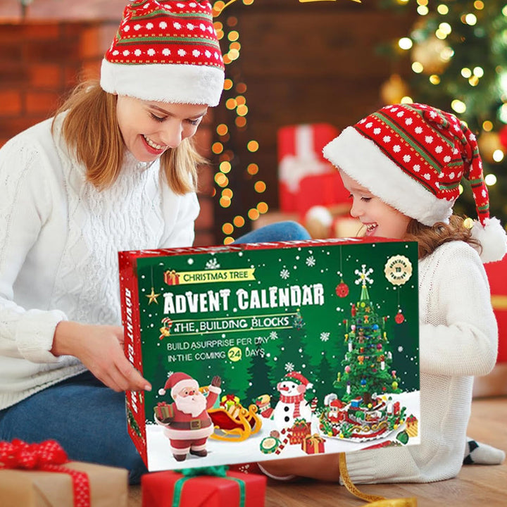 Farverig juletræs adventskalender til børn, grønt træ med 24 overraskelseslåger, spændende nedtælling for børn.