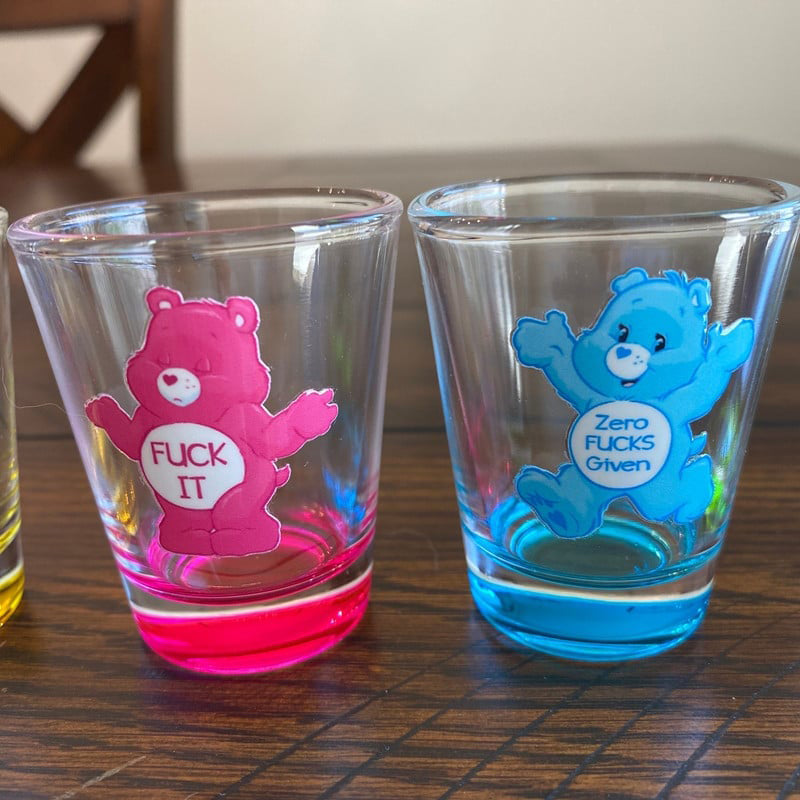 Farverigt bjørne-shotsglas, unisex glas, sjovt design, velegnet til drikkevarer, 1,6 ounce kapacitet, seks stykker.