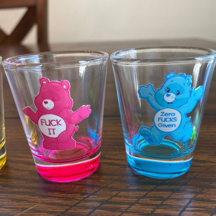 Farverigt bjørne-shotsglas, unisex glas, sjovt design, velegnet til drikkevarer, 1,6 ounce kapacitet, seks stykker.