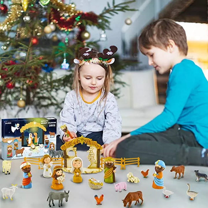 Farverig, skandinavisk børnejulekalender med 24 overraskelser og dyrefigurer, kompakt størrelse til juleforventning.