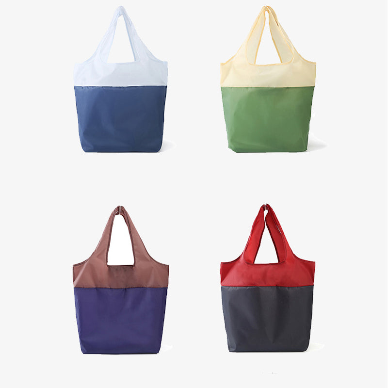 Miljøvenlig indkøbspose i blå, grøn, lilla og cyan; lavet af genanvendt RPET polyester, holdbar og let.