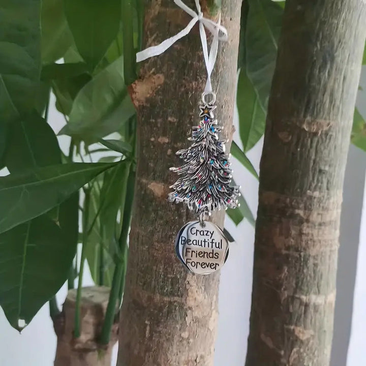 Venskabs juletræsdekoration, ornament i juletræsform, dekorativt mønster, let, symboliserer venskabets skønhed, perfekt gave.