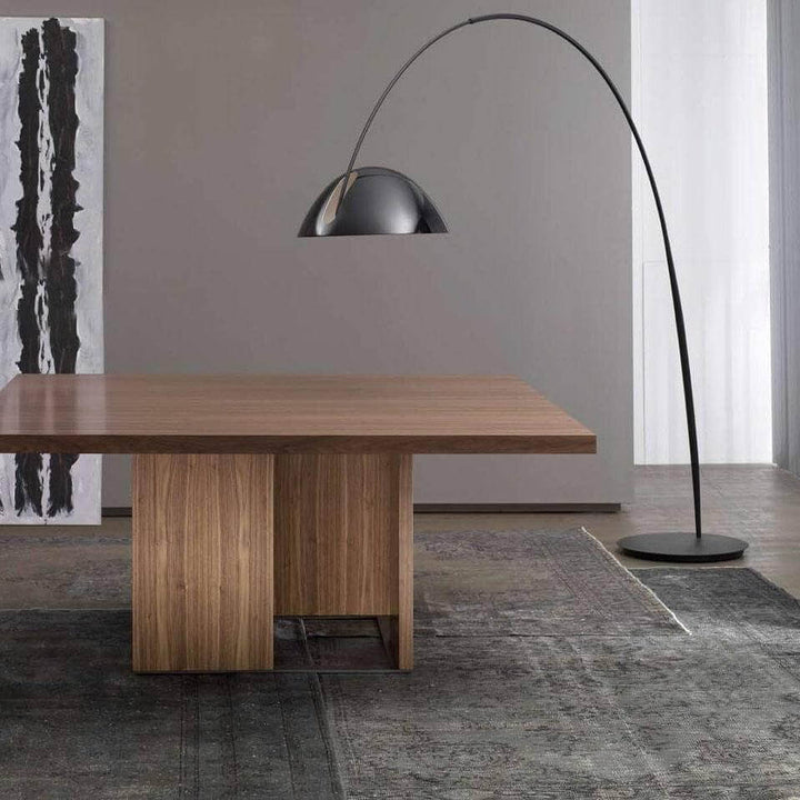 Buet Gulvlampe
