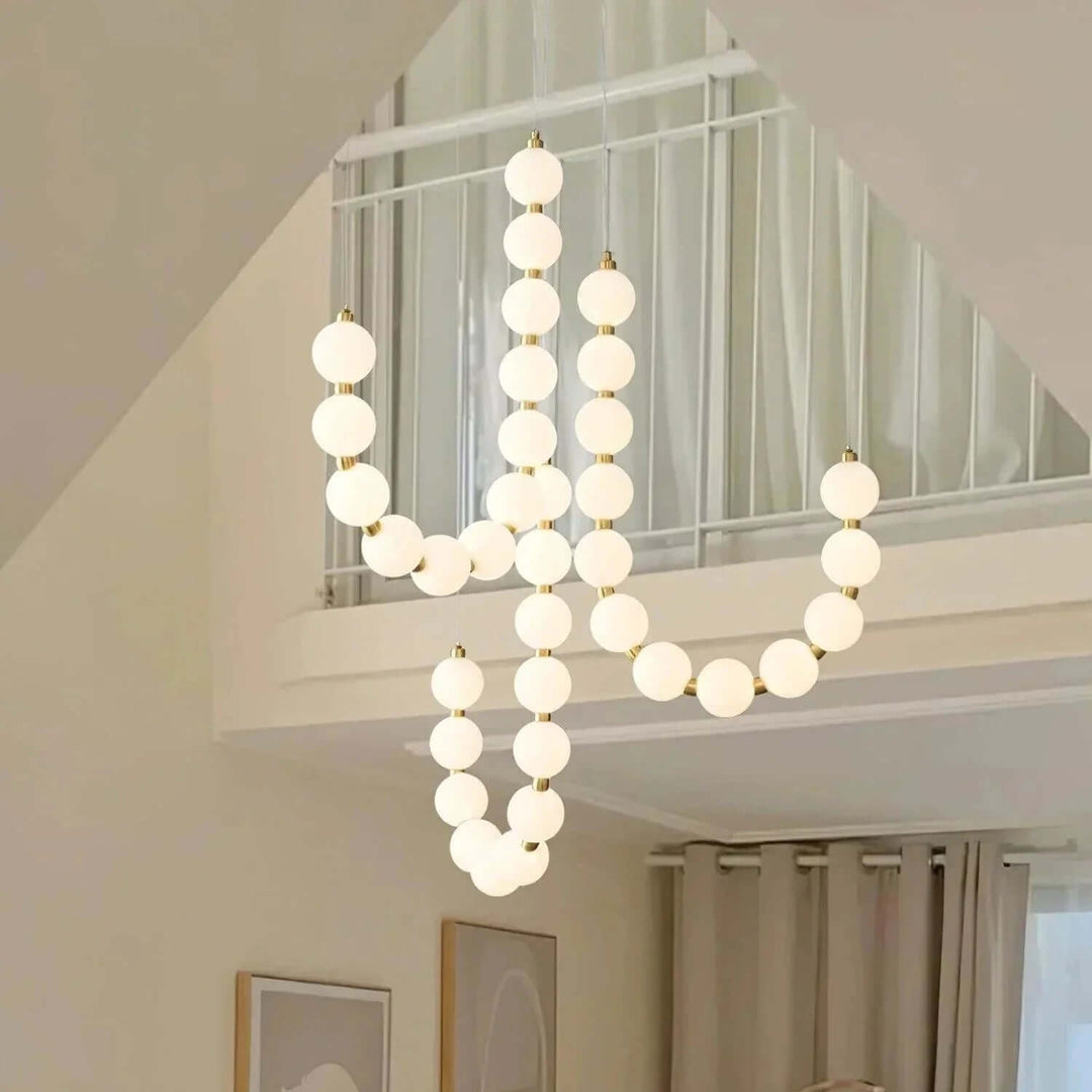 Moderne perle-pendellampe i hvid