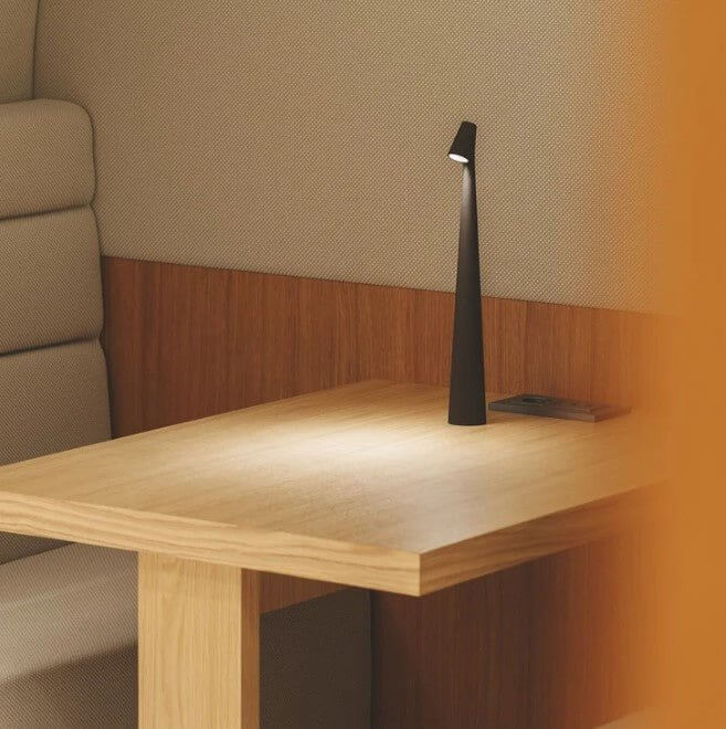 Bærbar LED-bordlampe til romantisk belysning