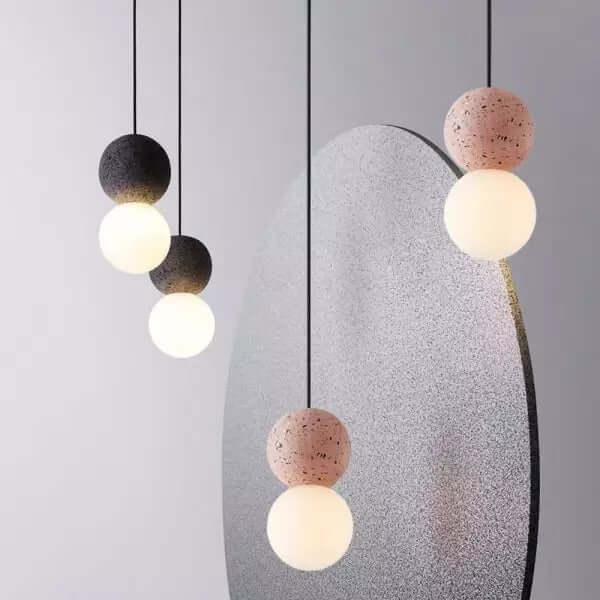 Moderne loftslampe med betonmønster og glas