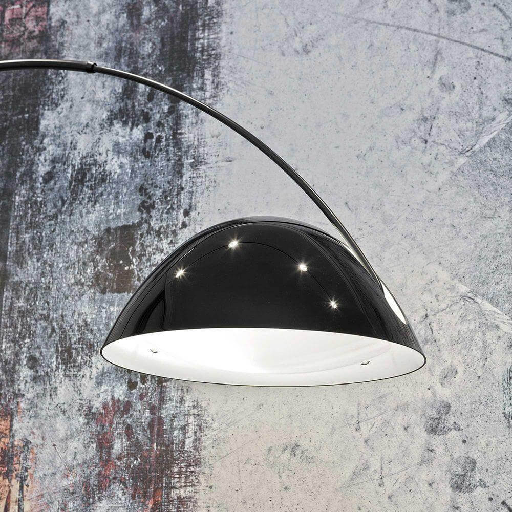 Buet Gulvlampe
