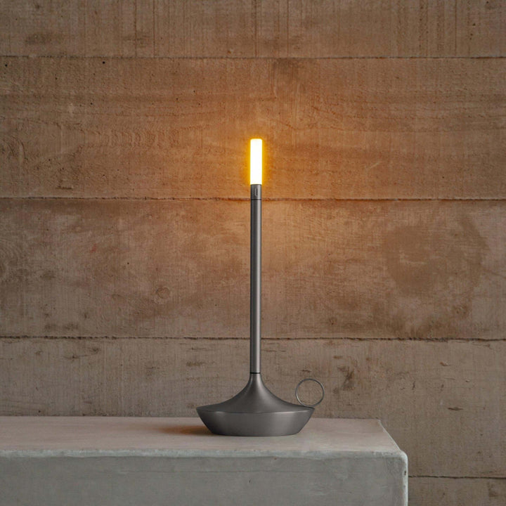 Moderne Bordlampe - Dæmpbar LED-belysning