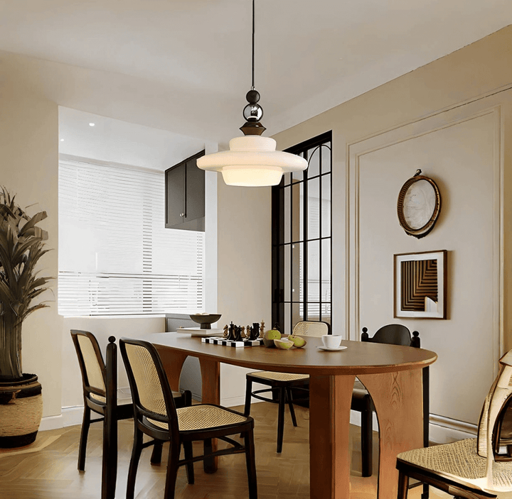 Middelalderlig Beige Glas Pendel Lampe