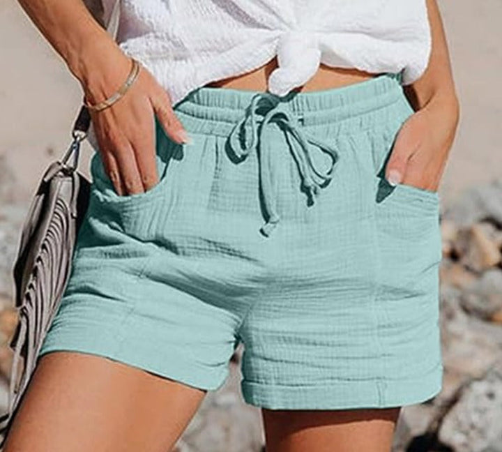 Stak af dame shorts i forskellige farver med elastik talje, snor & løs pasform. Perfekte casual sommer shorts.