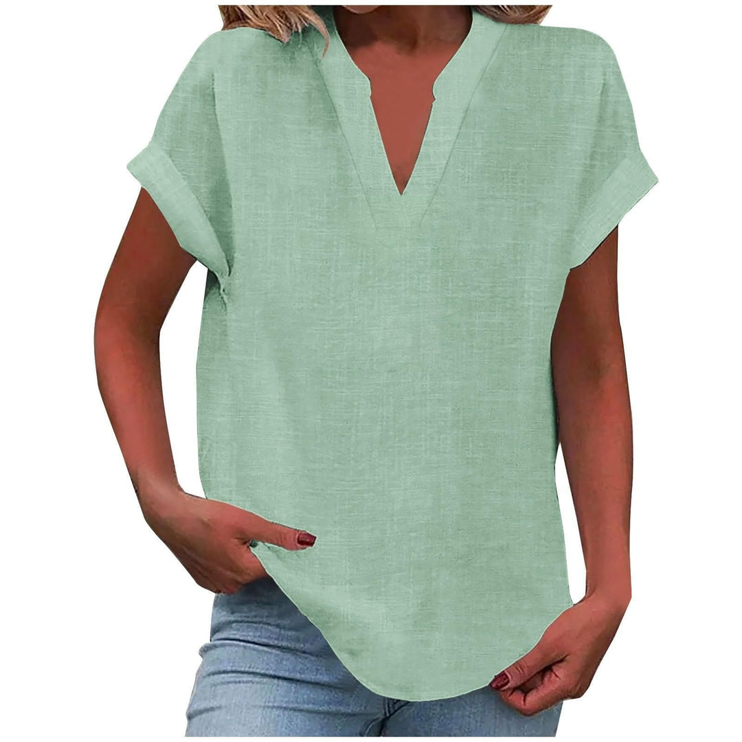 Alsidig damebluse med V-udskæring, perfekt som afslappet hverdagstop eller smartcasual forårsbluse.