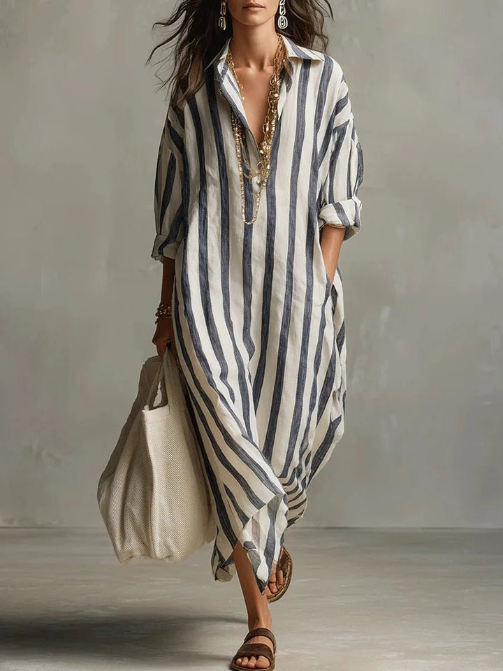 Afslappet oversized stribet linned maxikjole til kvinder, perfekt som sommer- eller strandkjole.