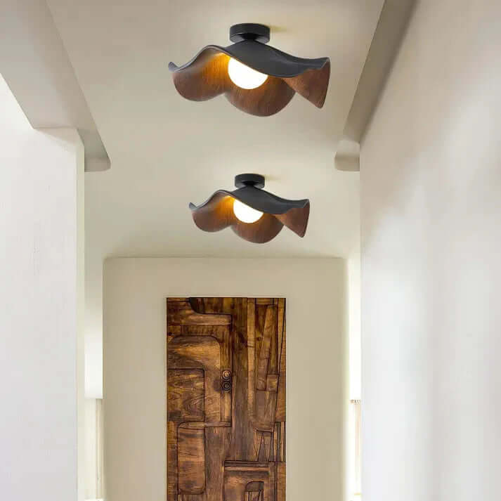 Detaljeret billede af Lotus Loftlampe i Sort