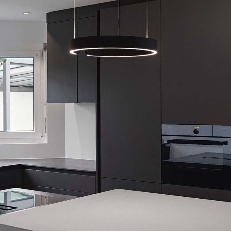 Moderne LED-cirkel loftlampe - stilfuld belysning til hjemmet